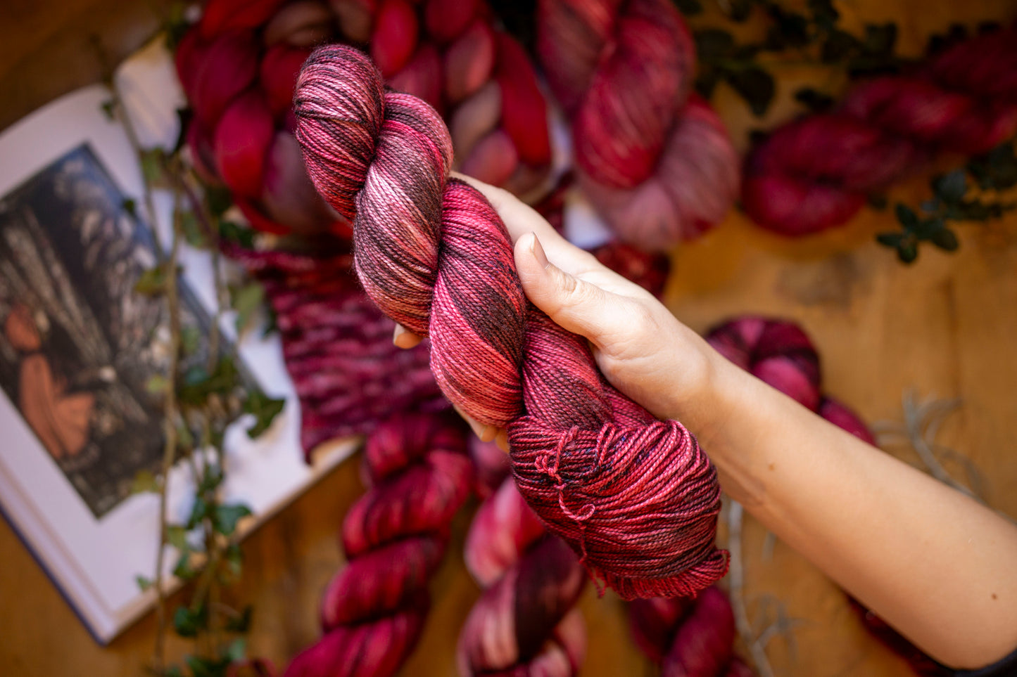 Little red velvet cloak - Bourgeois