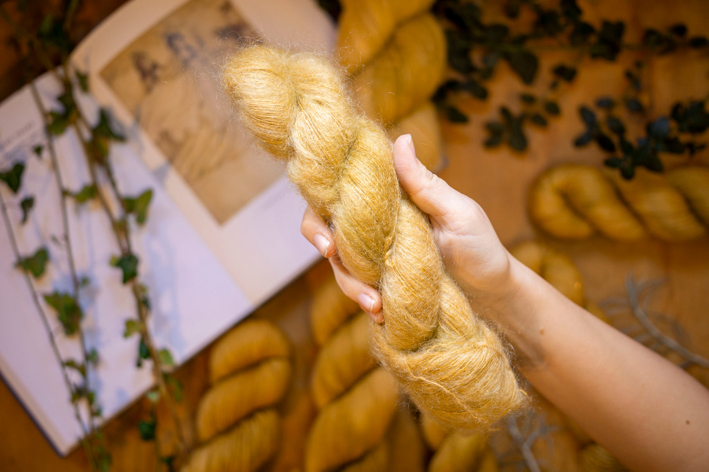 Entirely made of gold - Mohair Fluff