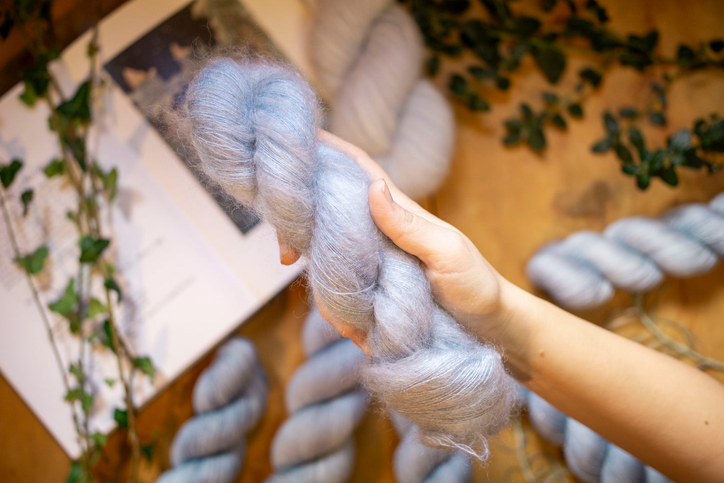 The glass fountain - Mohair Fluff