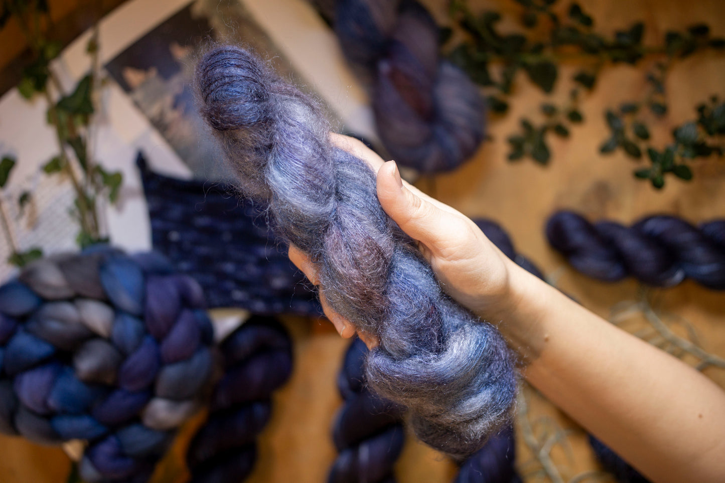 Ravens coming home - Mohair Fluff