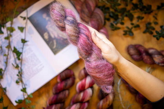Griffin over red sea - Mohair Fluff