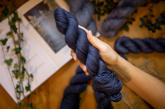 Midnight Feather - SW Merino DK