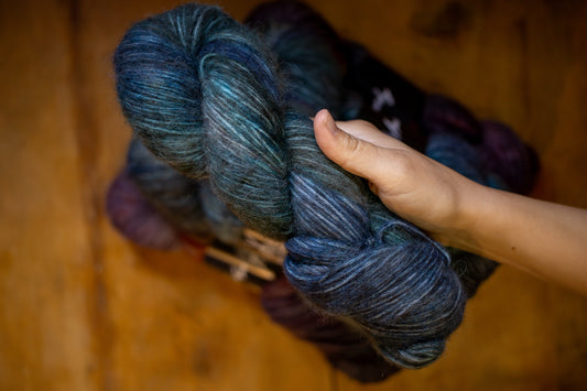 Queen of the North - Brown Alpaca Cotton Air